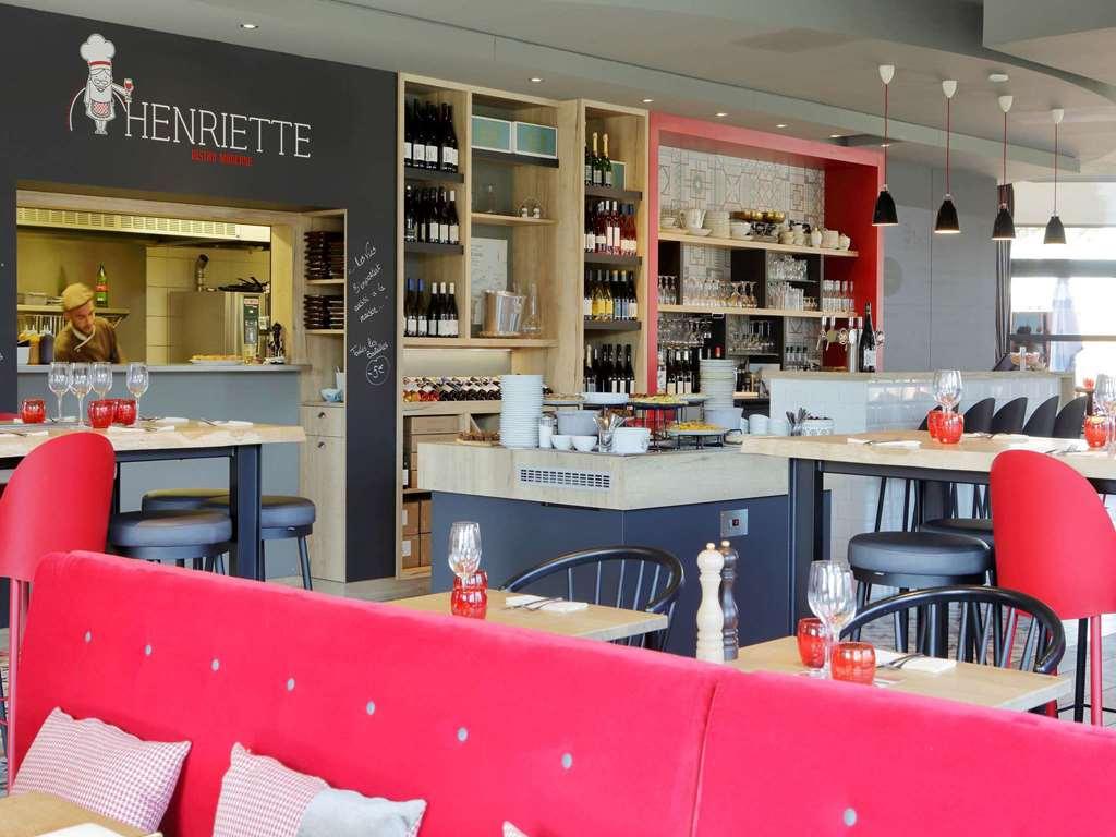 Kyriad Angers Ouest Beaucouze Restaurant photo